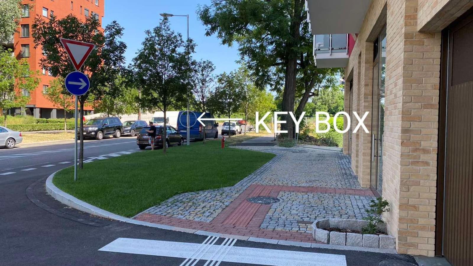 New Cozy 2 Room Pink Apartment Bratislava 059 Exterior photo